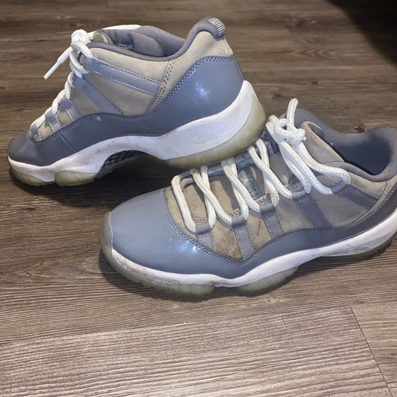 Jordan 11 Low - Picture 3 of 9